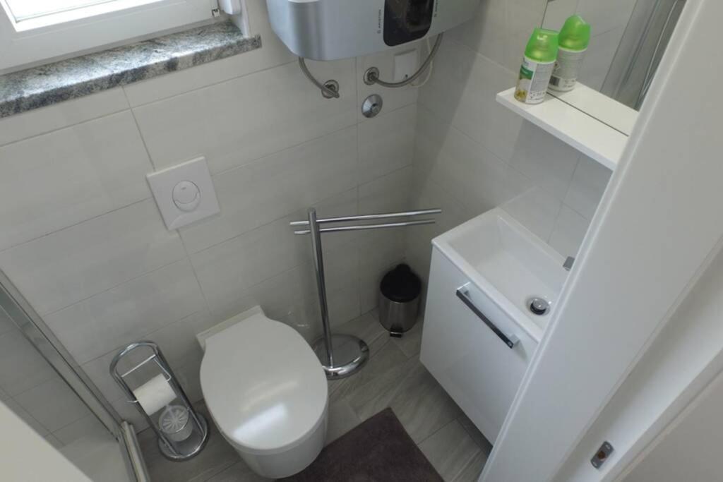 Apartment In Park Forest Soline Near The Sea 프예스차나 우발라 외부 사진